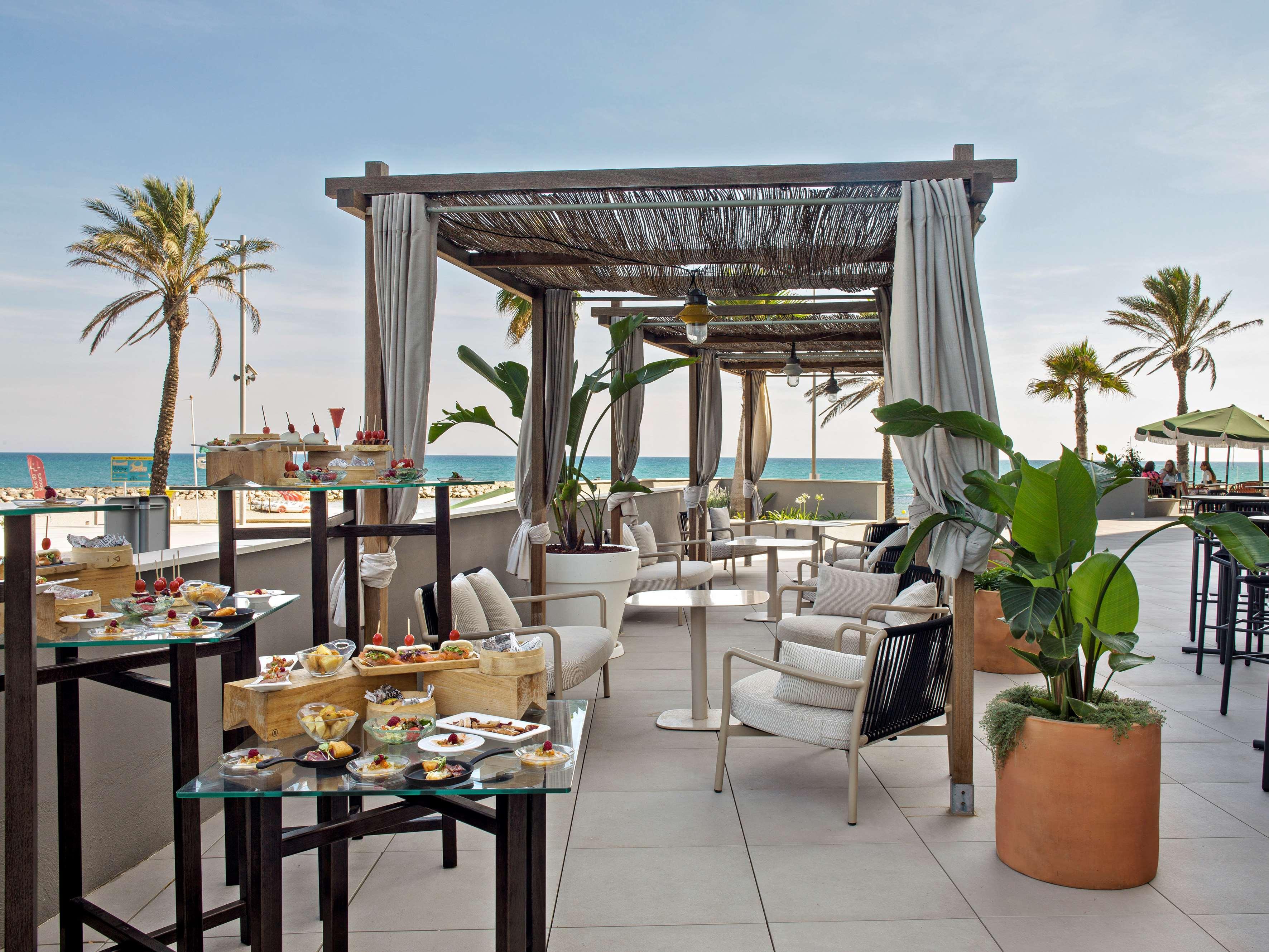 Hotel Me Sitges Terramar Exteriér fotografie The Beach at The Westin